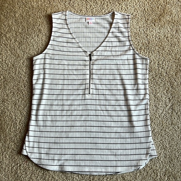 LuLaRoe Tops - Lularoe Rachel zip thank sleeveless shirt white black striped top size small